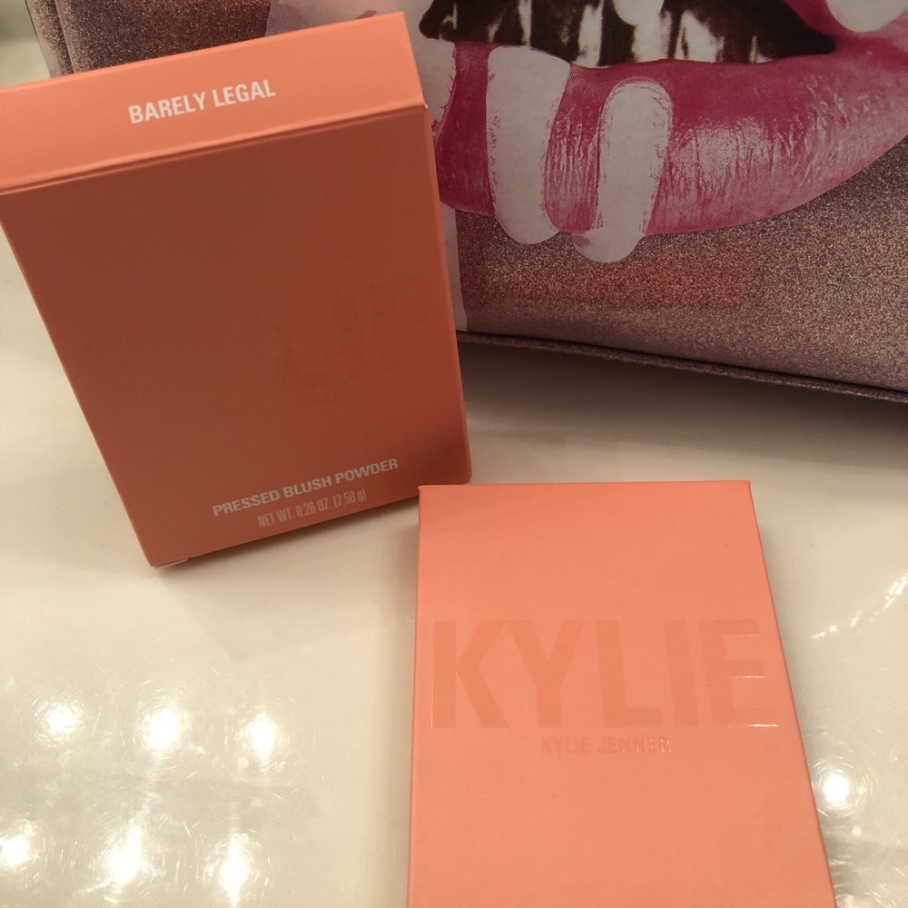 Kylie Blush barley legal